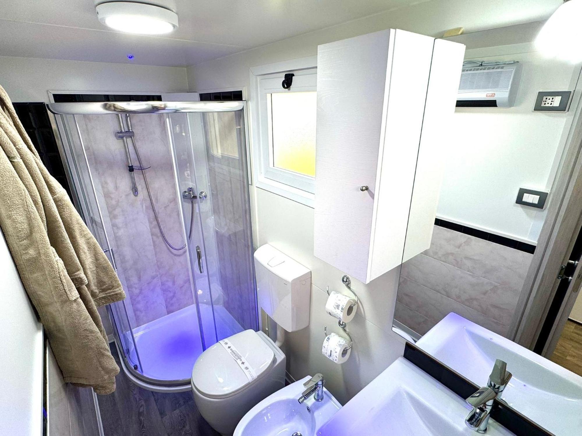 Luxury Caravan At Union Lido Cavallino-Treporti Bagian luar foto